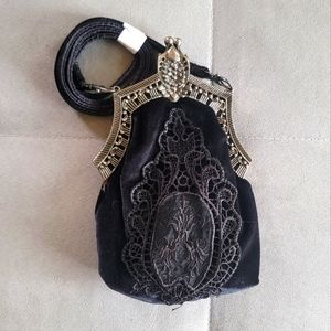 Dollskill Widow Gothic Clasp Purse